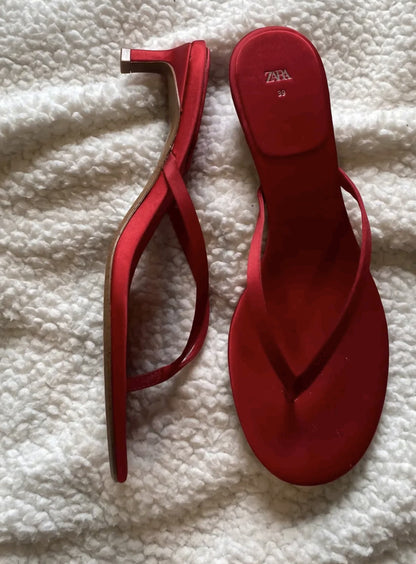 Sandale rouge vif