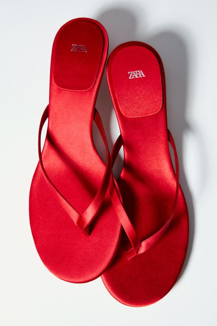 Sandale rouge vif