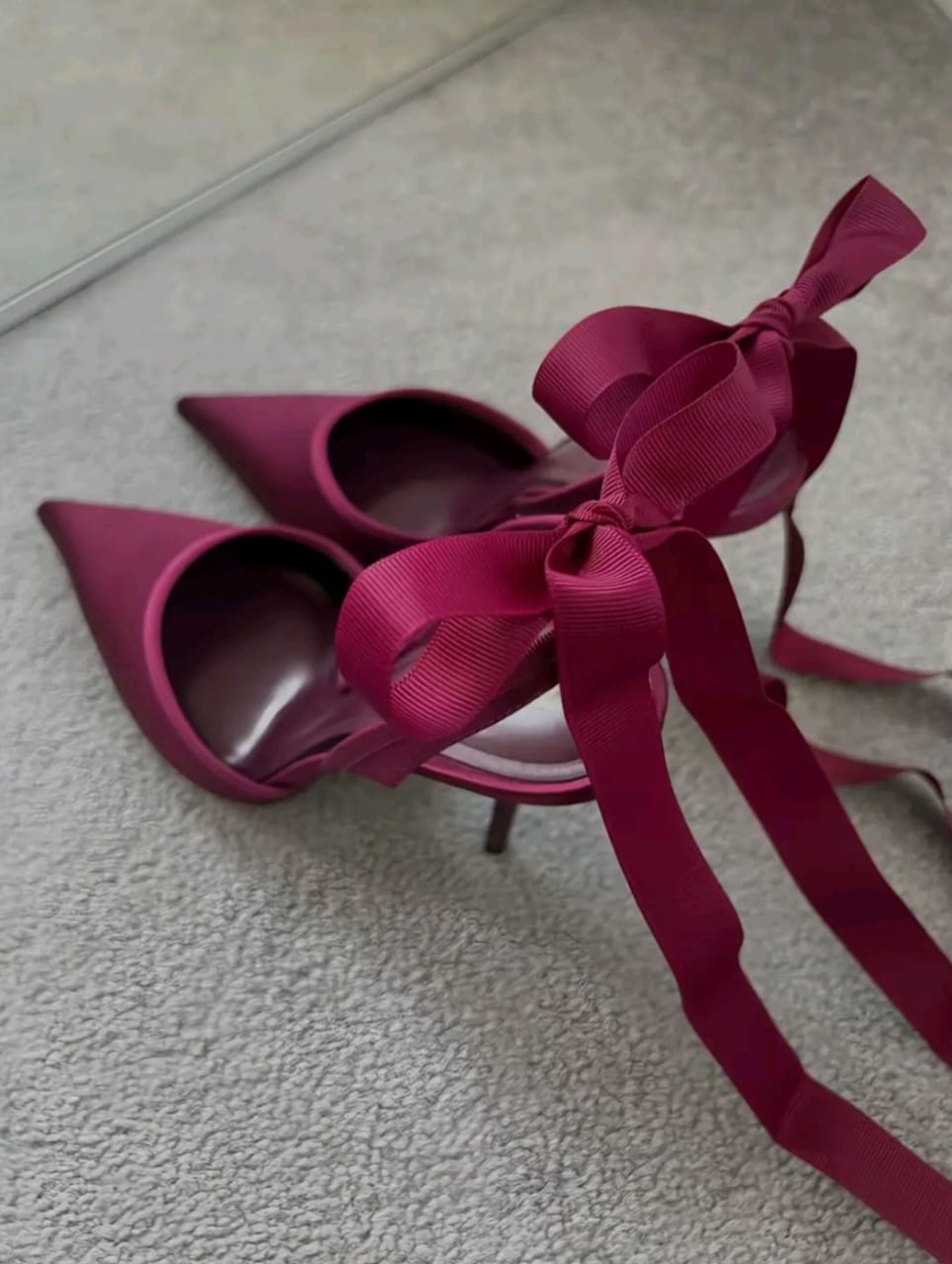 Escarpin ruban bordeaux